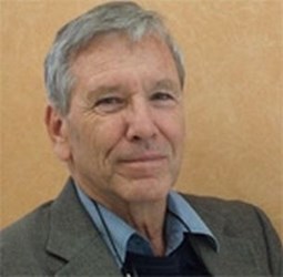 Amos Oz