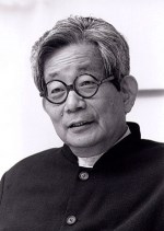 Kenzaburo Oe