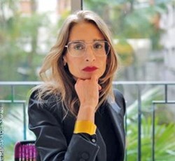 Foto di Gohar Homayounpour