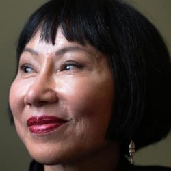 Amy Tan