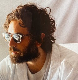 Foto di Tommaso Paradiso