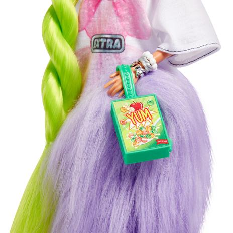 Barbie - Extra Bambola Snodata con Lunghissimi Capelli Verde Fluo, Giocattolo per Bambini 3+ Anni, HDJ44 - 6