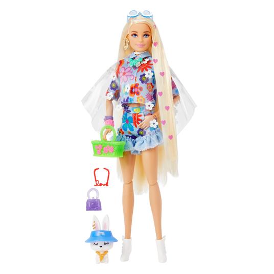 Barbie Extra n. 12 - Bambola con Coniglietto - Vestiti alla moda - 15 Accessori - Snodata - Ciocca con Cuoricini Viola - 4