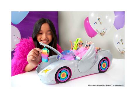 Barbie Extra Cabrio - Bambola con Auto Argentata e Cagnolino - 1 Top e 2 Paia di Scarpe - Piscina per Cuccioli - 10