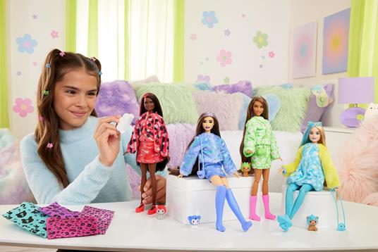 Barbie Cutie Reveal - Bambola con Costume di Peluche da Coniglietto-Koala e 10 Accessori a Sorpresa Cambia Colore, - 2