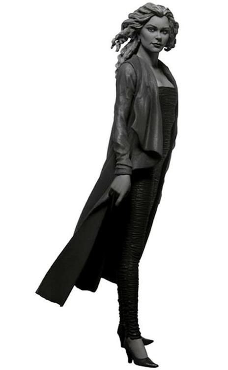 Sin City Action Figure Wendy Black & White + Pistol Robe - 3