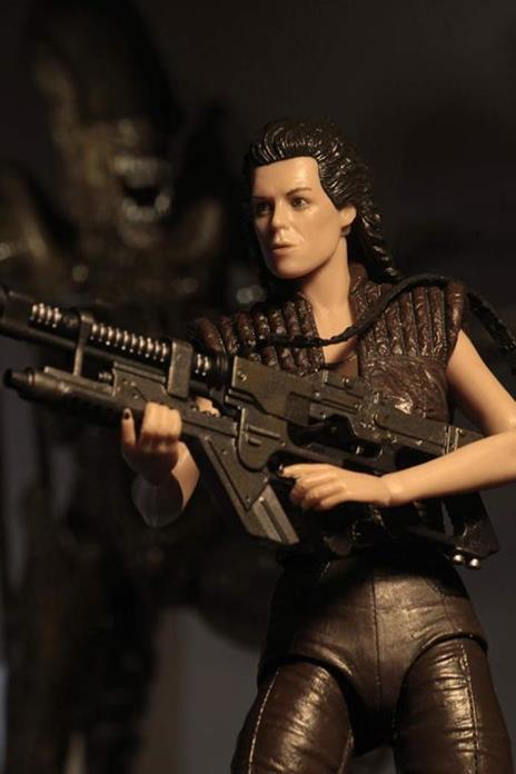 Aliens Series 14 Alien Resurrection Ellen Ripley 8 Action Figure