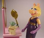 Palisades Muppets Show Series 1 Miss Piggy New in Blister!! Muppett Muppet Doll