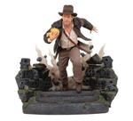 Diamond Select - Indiana Jones: Raiders of the Lost Ark - Deluxe Gallery PVC Statue Escape with Idol 25 cm