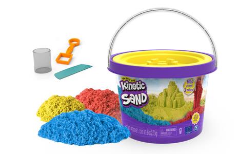 Kinetic Sand Secchiello da 2.72 kg con 3 Colori di Sabbia e 3 Accessori, dai 3 Anni, 6058787