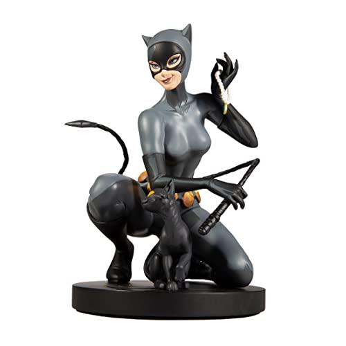 McFarlane Toys DC Direct DC Designer Series - Catwoman by Stanley ARTGERM LAU (Resin) - 3