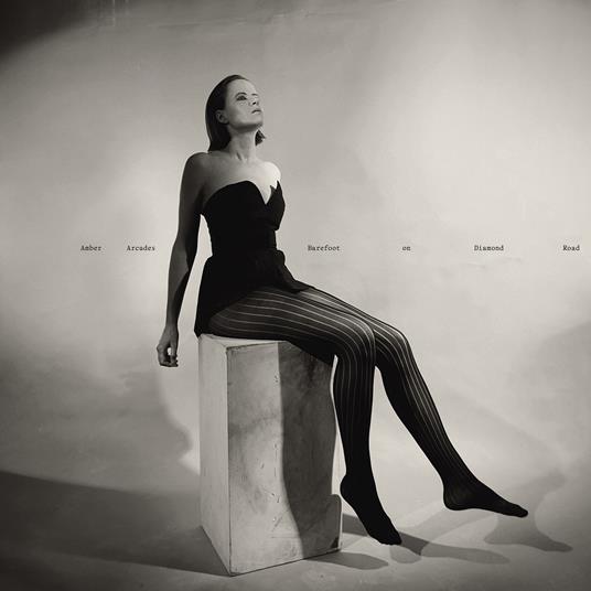 Barefoot On Diamond Road - Vinile LP di Amber Arcades