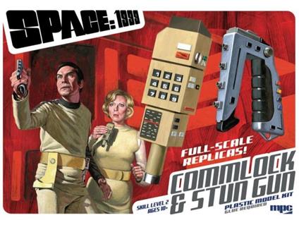 SPACE 1999 STUN GUN/COMMLOCK MODEL KIT MODEL KIT MPC