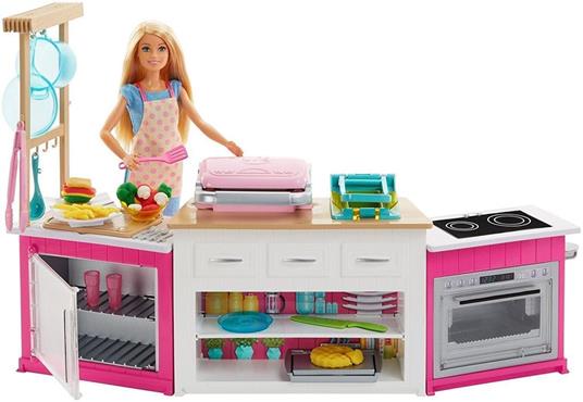 Barbie. Cucina con Bambola. Plastilina in 5 Colorazioni e Oltre 20 Accessori