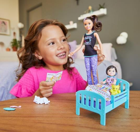 Barbie Skipper Babysitter Playset Nanna, Lettino e Accessori, Giocattolo per Bambini 3+ Anni, GHV88 - 6