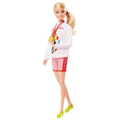 Barbie Carriere Giochi Olimpici Tokyo 2020, Bambola Arrampicatrice con Accessori Giocattolo per Bambini 3+ Anni, GJL75 - 4