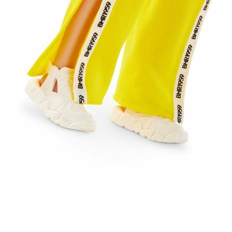 Barbie BMR1959 Bambola Ken con Lentiggini e Vestiti Sportivi Giocattolo per Bambini 3+Anni, GNC49 - 7