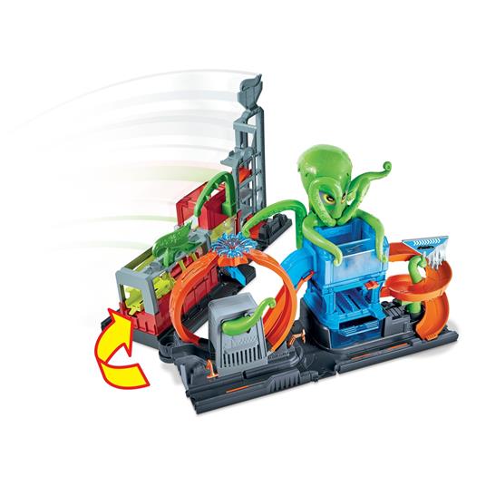 Hot Wheels Mega Autolavaggio Color Reveal City Playset con serbatoi d'acqua e Macchinina Color Reveal. Mattel (GTT96) - 5