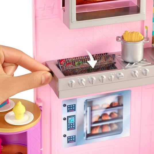 Barbie - Il Ristorante, Playset con bambola ed oltre 30 accessori con 6 aree di gioco, 3+ anni - 4