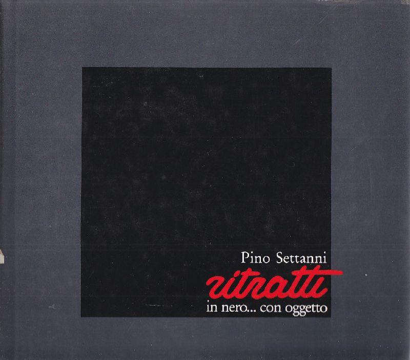 Ritratti in nero con.. oggetto