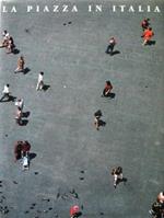 La piazza in Italia