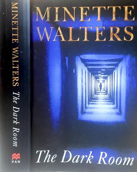 The dark room - Minette Walters - copertina