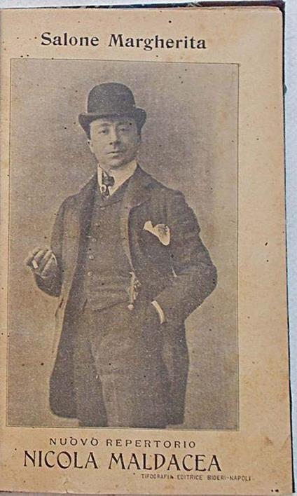 Nuovo repertorio. Salone Margherita. -- Unito a: 'O pazzariello d'a pignasezza - E' cucchiere d'affitto - 'O scioper d'e tramme… - Canzoni e duetti… scostumati. - Machiette napolitane. --- Unito a: Nuove Canzoni popolari dei migliori Autori: Barbieri - copertina