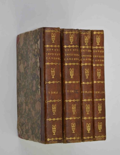 Institutionum canonicarum libri IV. Editio quarta romana ab auctore recognita, et additionibus locupletata - Joannis Devoti - copertina