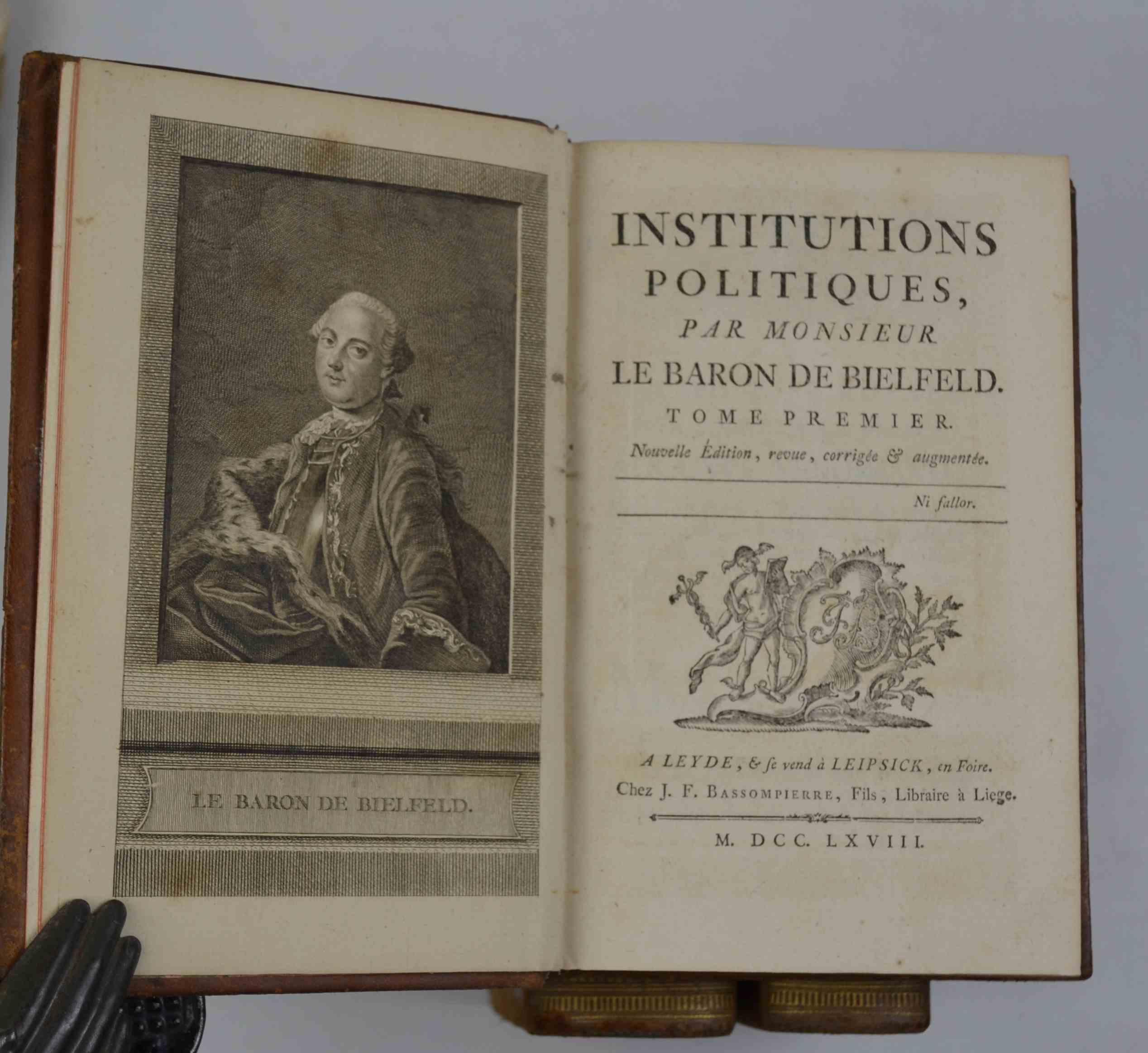 Institutions politiques Nouvelle édition, revue, corrigée et augmentée.