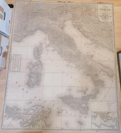 Carta itineraria - commerciale dell'Italia diseg.ta e diretta da Ferdinando Arrigoni r. cap.° ing.e geografo nella proporzione di 1/1.000.000 dal vero dedicata a Vittorio Emanuele II Re d'Italia dall'editore Civelli in Milano - Ferdinando Arrigoni - copertina