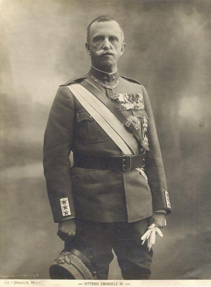 Vittorio Emanuele III - Alinari Fotografia - copertina