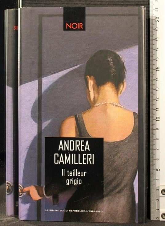 Il Tailleur Grigio - Andrea Camilleri - copertina