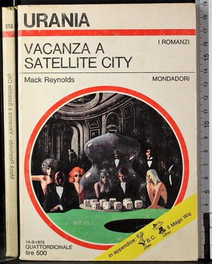 Vacanze a satellite city - Mack Reynolds - copertina