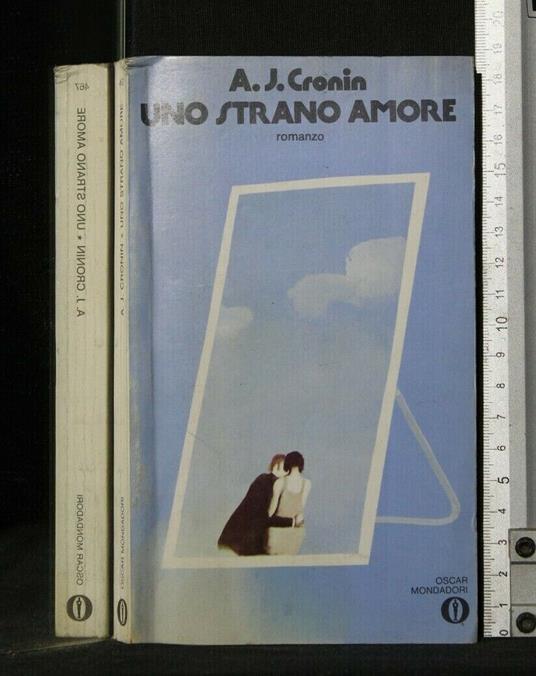 Uno Strano Amore - A. Joseph Cronin - copertina