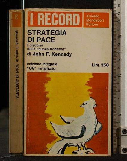 Strategia di Pace - John Fitzgerald Kennedy - copertina