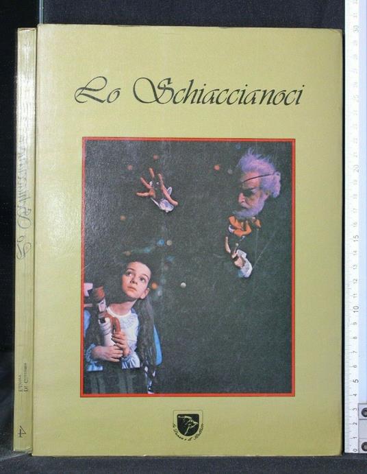 Lo Schiaccianoci - Schiaccianoci di: Antoine Livio - copertina
