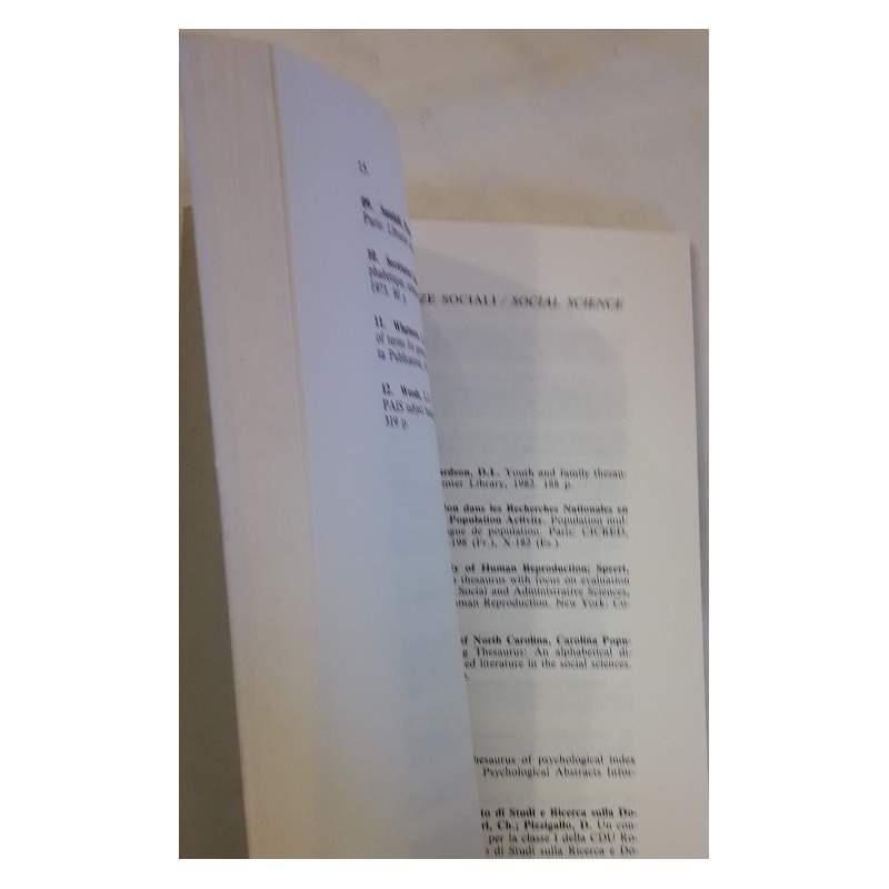 Bibliografia Internazionale di Thesauri/international Bibliography Of Thesauri