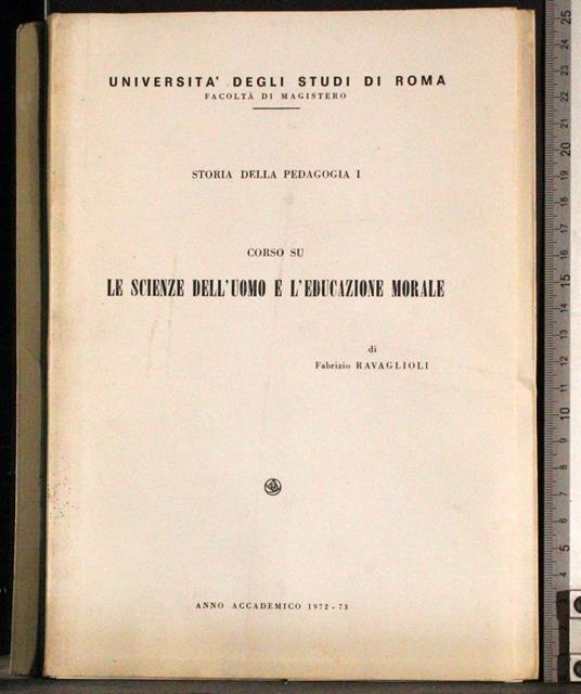 Scienze dell'uomo e educazione morale - copertina