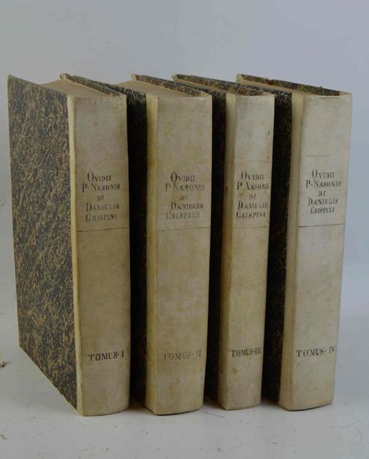 Operum… Interpretatione et notis illustravit Daniel Crispinus, Helvetius, Jussu Christianissimi Regis; ad usum Serenissimi Delphini… - P. Nasone Ovidio - copertina