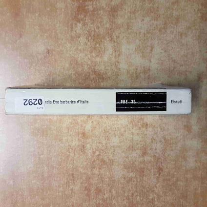 Il MEDIO EVO BARBARICO D'ITALIA Gabriele Pepe 1963 EINAUDI - Gabriele Pepe - copertina