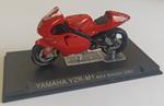 Yamaha YZR M1 Max Biaggi 2002 Moto GP 1/24 Diecast