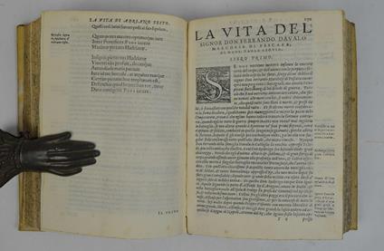 Le vite di dicenove huomini illustri, descritte... et in diversi tempi et luoghi stampate… Ora nuovamente raccolte et ordinate tutte insieme in questo volume et tutte di correttioni, tavole, et postille adornate… - copertina