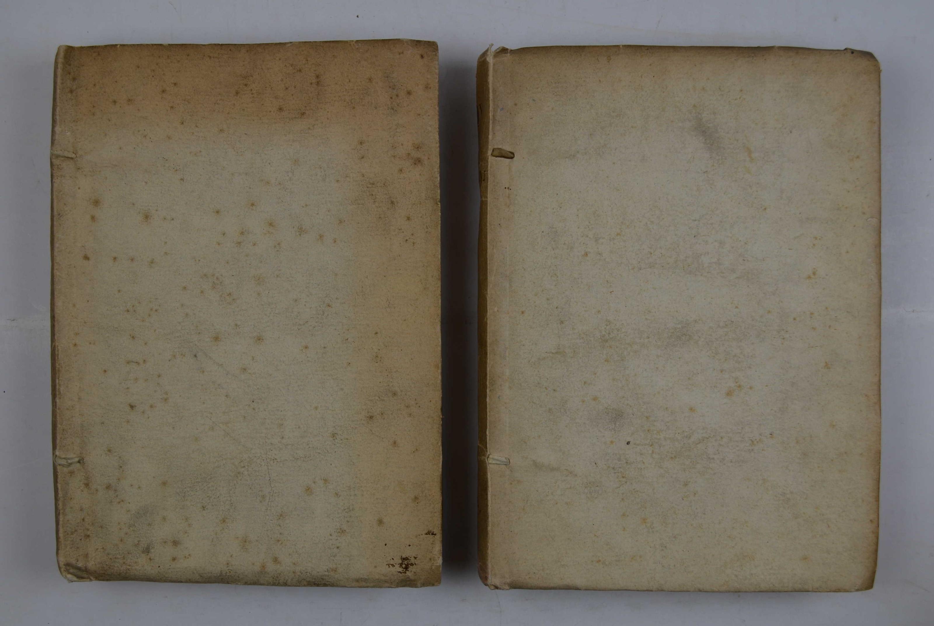 Hieronymi Fracastorii veronensis, Adami Fumani canonici veronensis, et Nicolai Archii comitis Carminum editio II. Mirum in modum locupletior, ornatior, & in II. tomos distributaIn hoc italicae Fracastorii epistolae adjectae, nunc primum summo studio