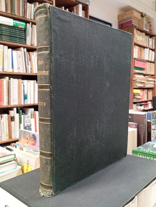 Traité De Stéréotomie, Les Applications De La Géométrie Descriptive a La Théorie Des Ombres, La Perspective Linéaire, La Gnomonique, La Coupe Des Pierres et La Charpente, Avec Un Atlas Composé De 74 Planches In-Folio (Tome premier) - A. Le Roy - copertina