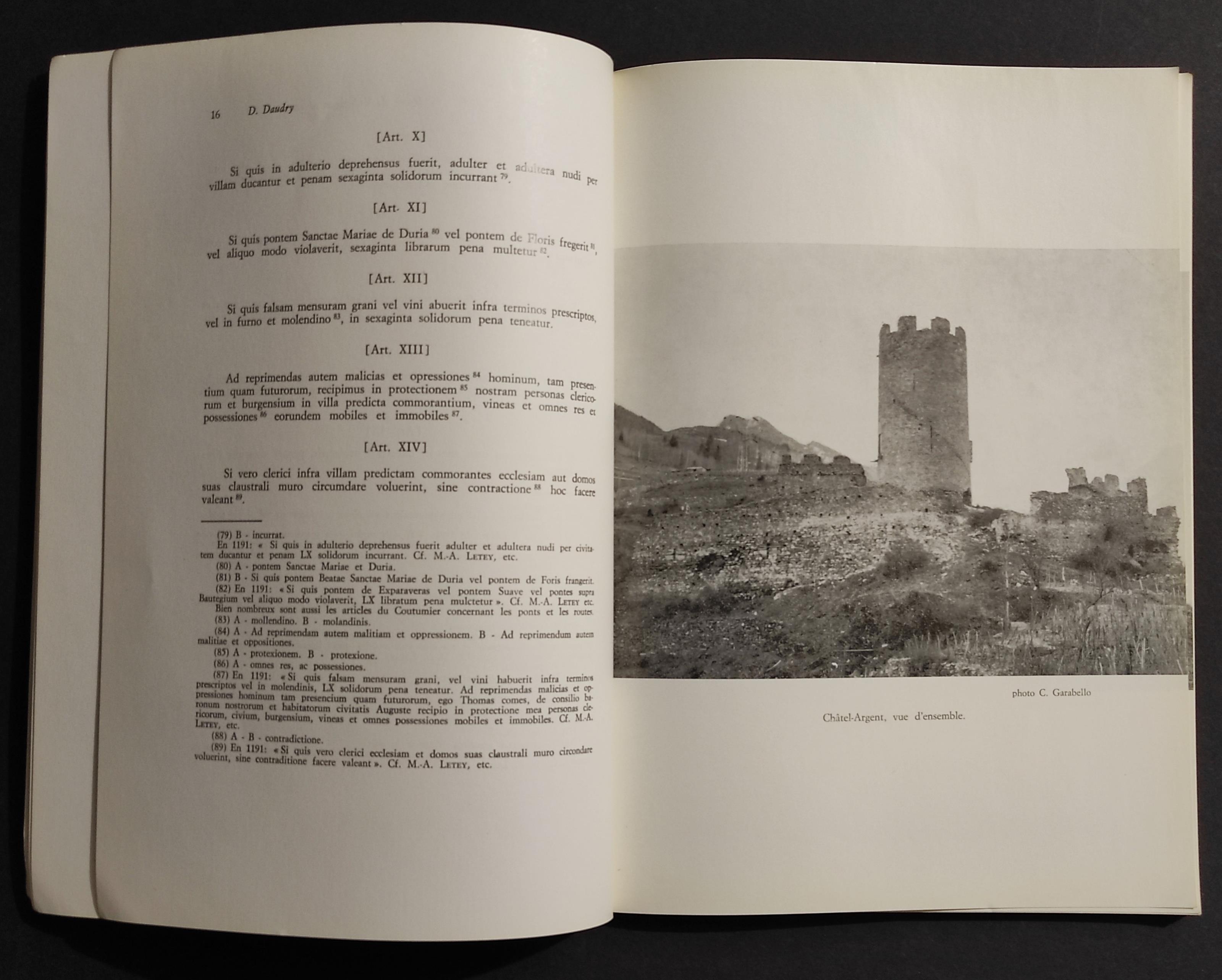 Le Bourg de Villeneuve et ses Franchises - Ed. De La Tourneuve - 1967