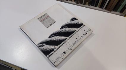 Periodi di Marmo Arte verso l'inespressionismo - Germano Celant - copertina