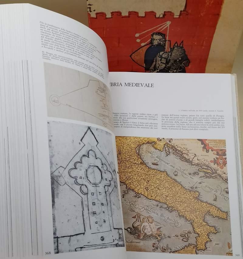 I Castelli- Architettura E Difesa Del Territorio Tra Medioevo E Rinascimento(1978)