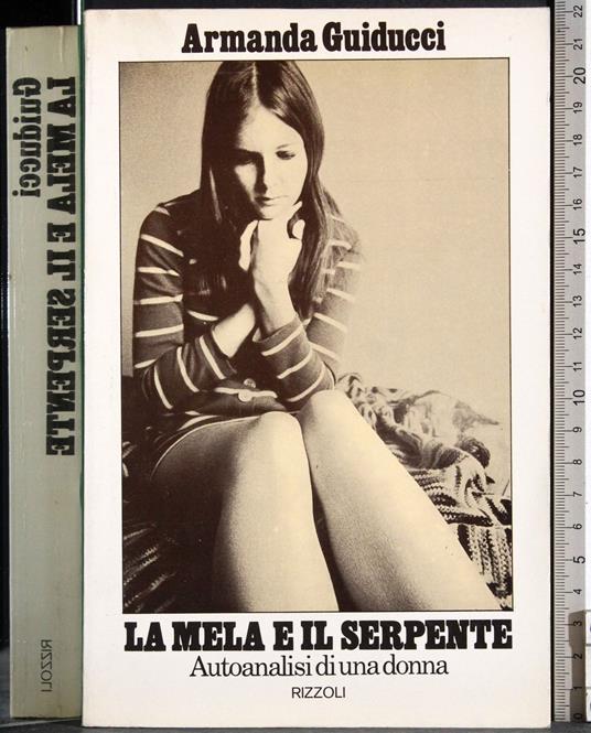 mela e il serpente. Autoanalisi di una donna - Roberto Guiducci - copertina