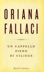 Un Cappello Pieno Di Ciliege