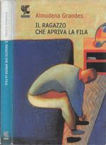Il ragazzo che apriva la fila